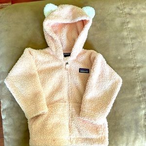 Toddler girl fuzzy Patagonia fleece